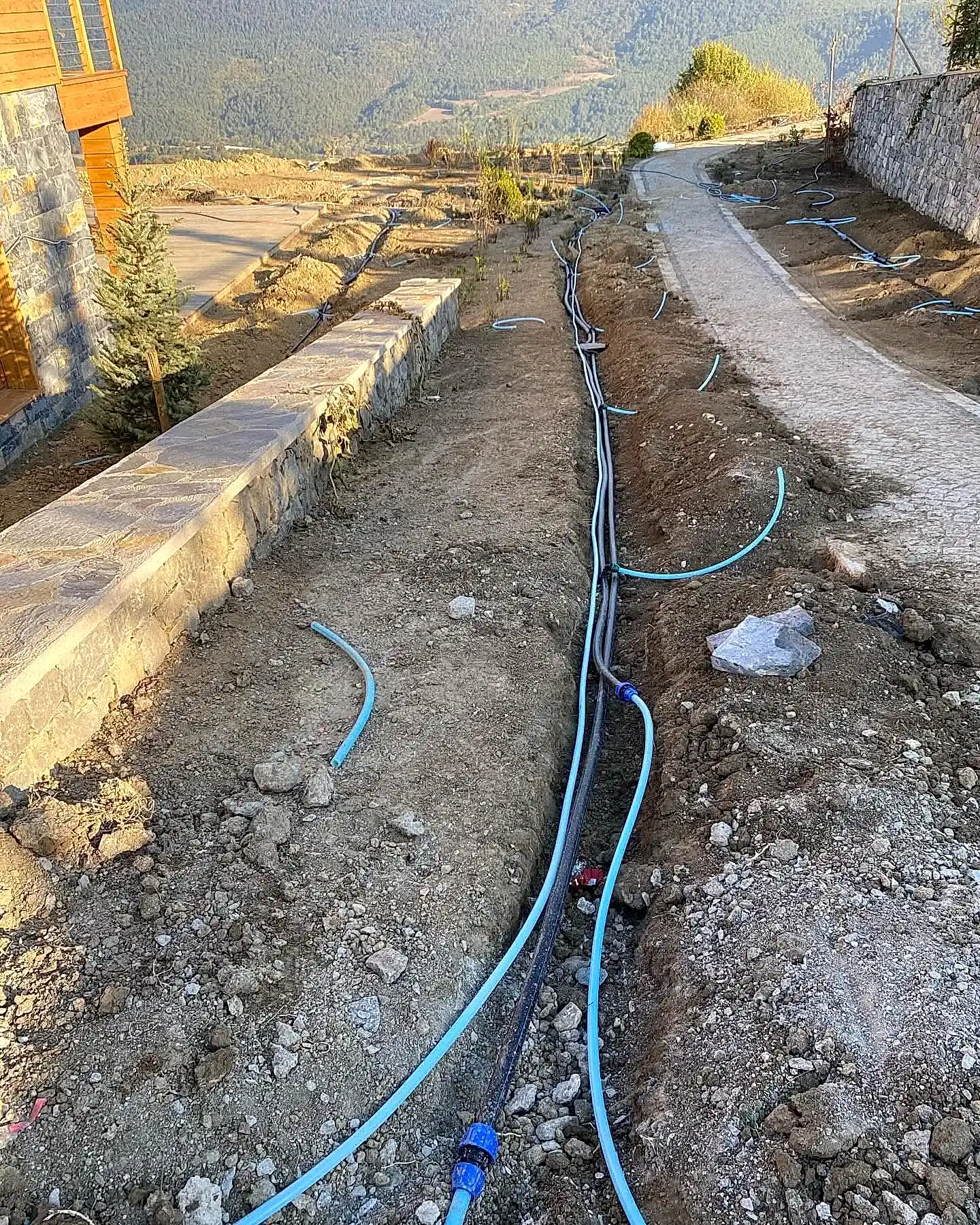 Sulama sistemi vana kutusu yerleşimi ve altyapı entegrasyonu - Erdem Peyzaj